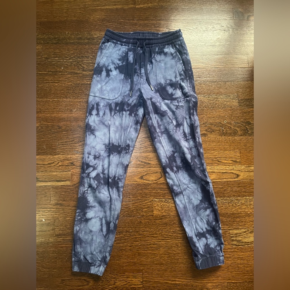 Athleta Blue Tie-Dye Jogger Pants